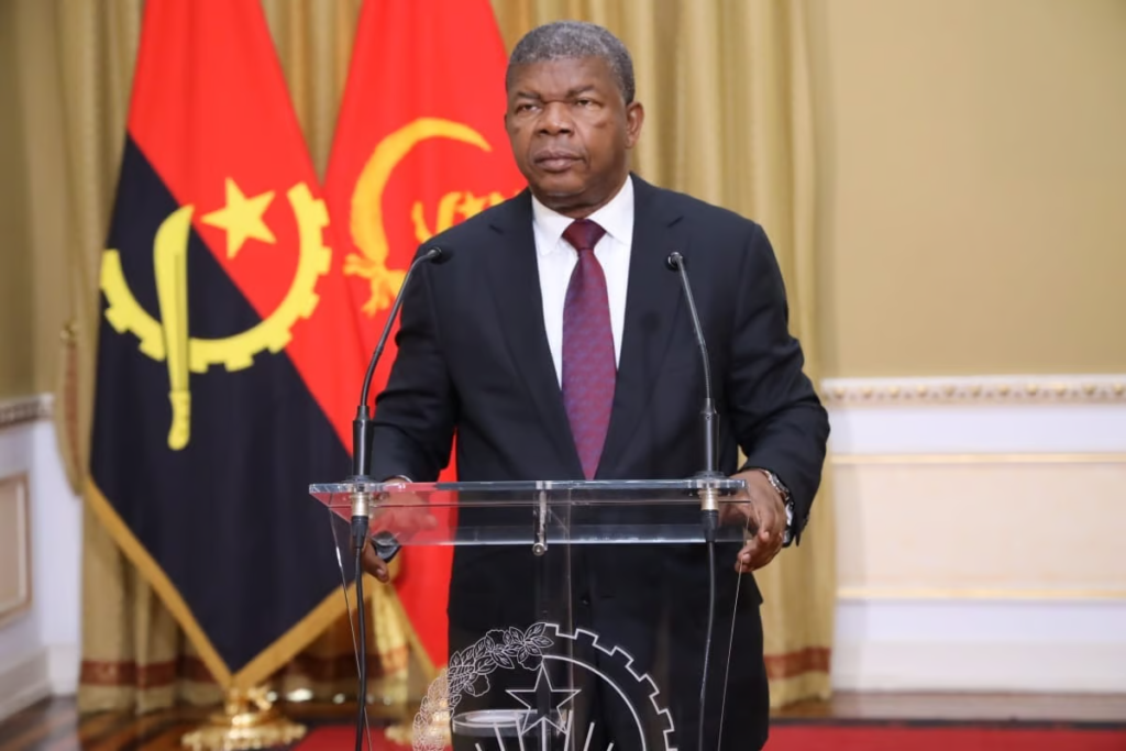 Novo Decreto Presidencial Ajusta Salário Mínimo em Angola